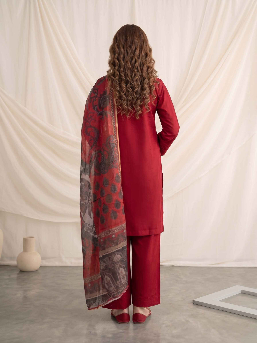 Maroon Tonal