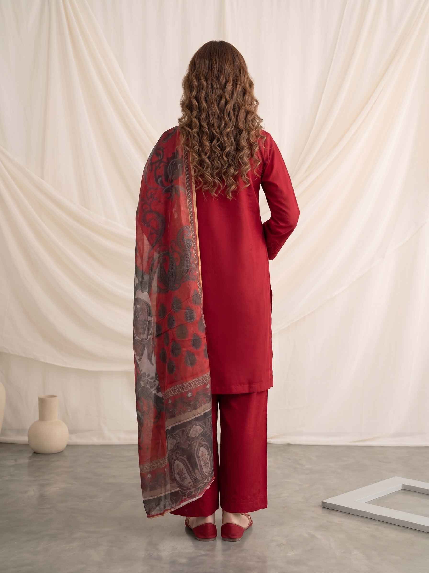 Maroon Tonal