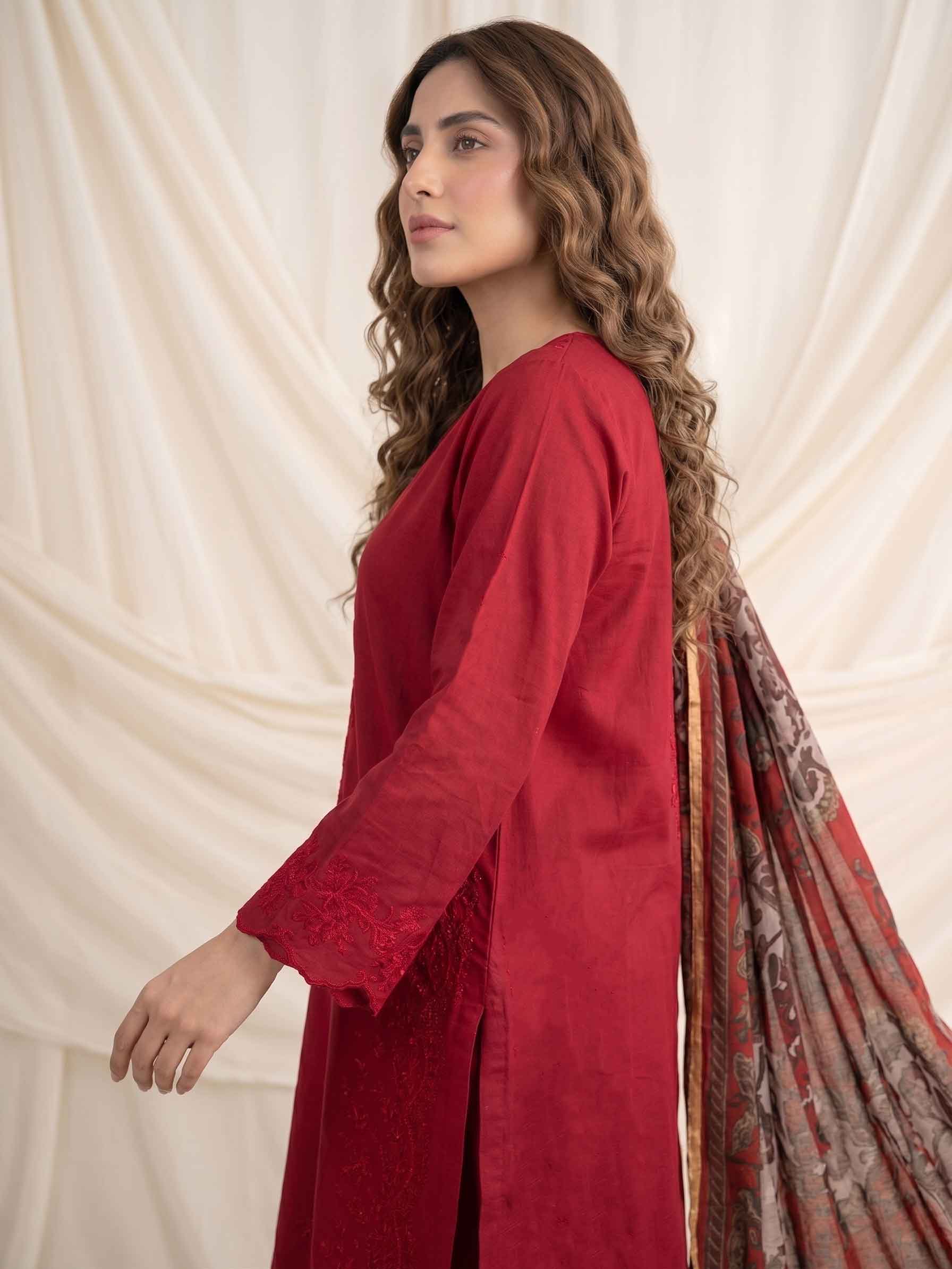 Maroon Tonal