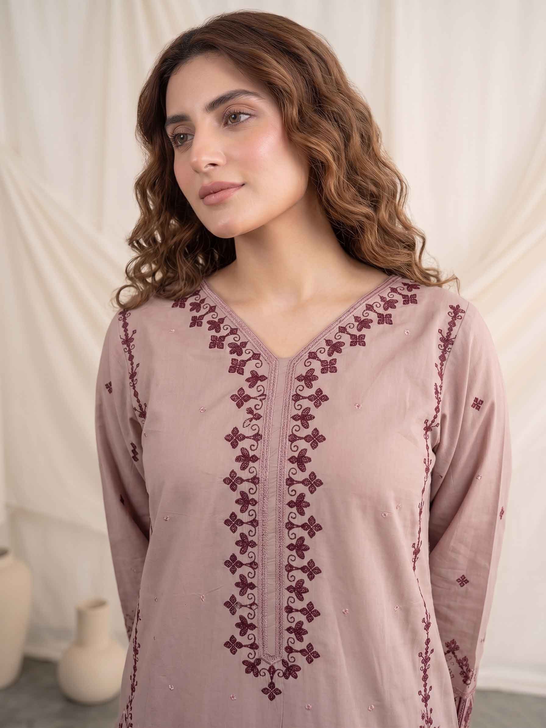Mauve Medallion
