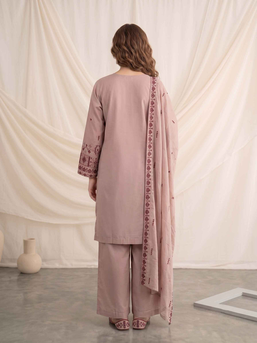 Mauve Medallion