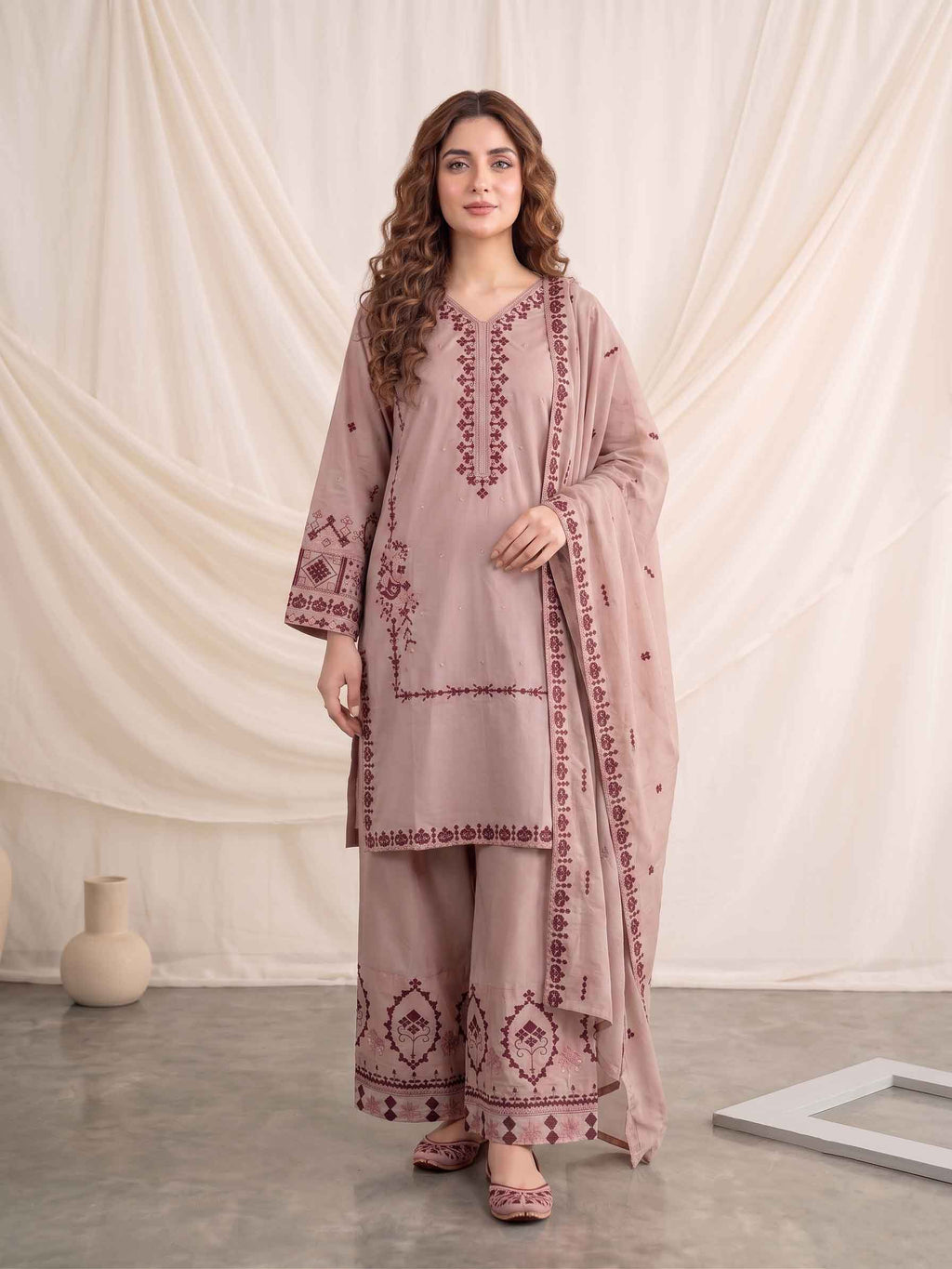 Mauve Medallion